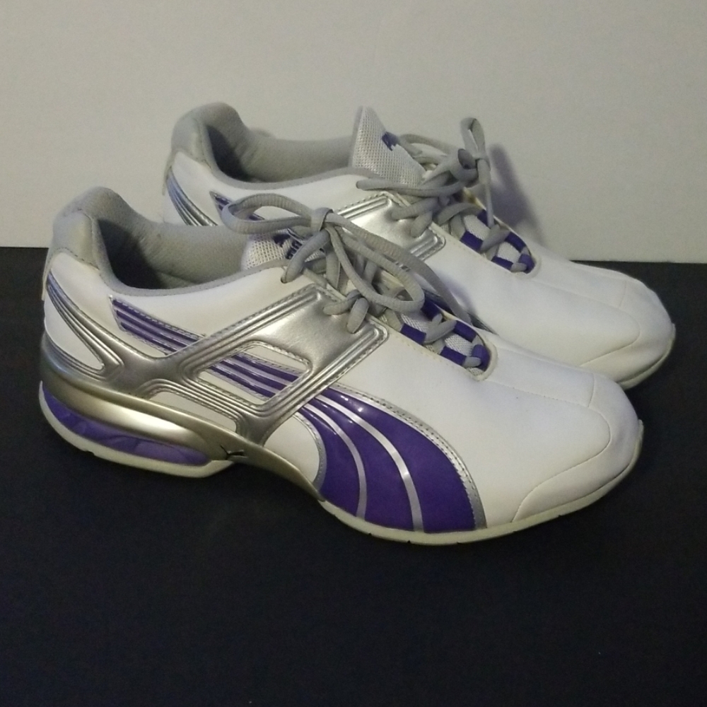 SOLD Puma shoes womens Size 6.5.